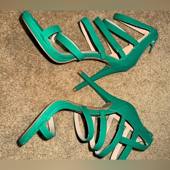 Shoe Republic LA Size: 7.5 Teal Open Toe Stiletto - Picture 4 of 4